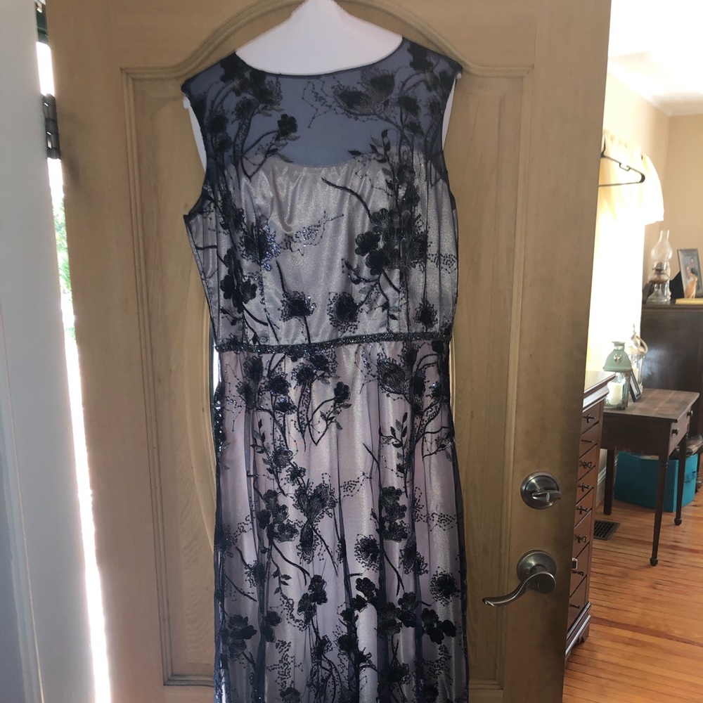 Mother of the Bride/Groom Dress